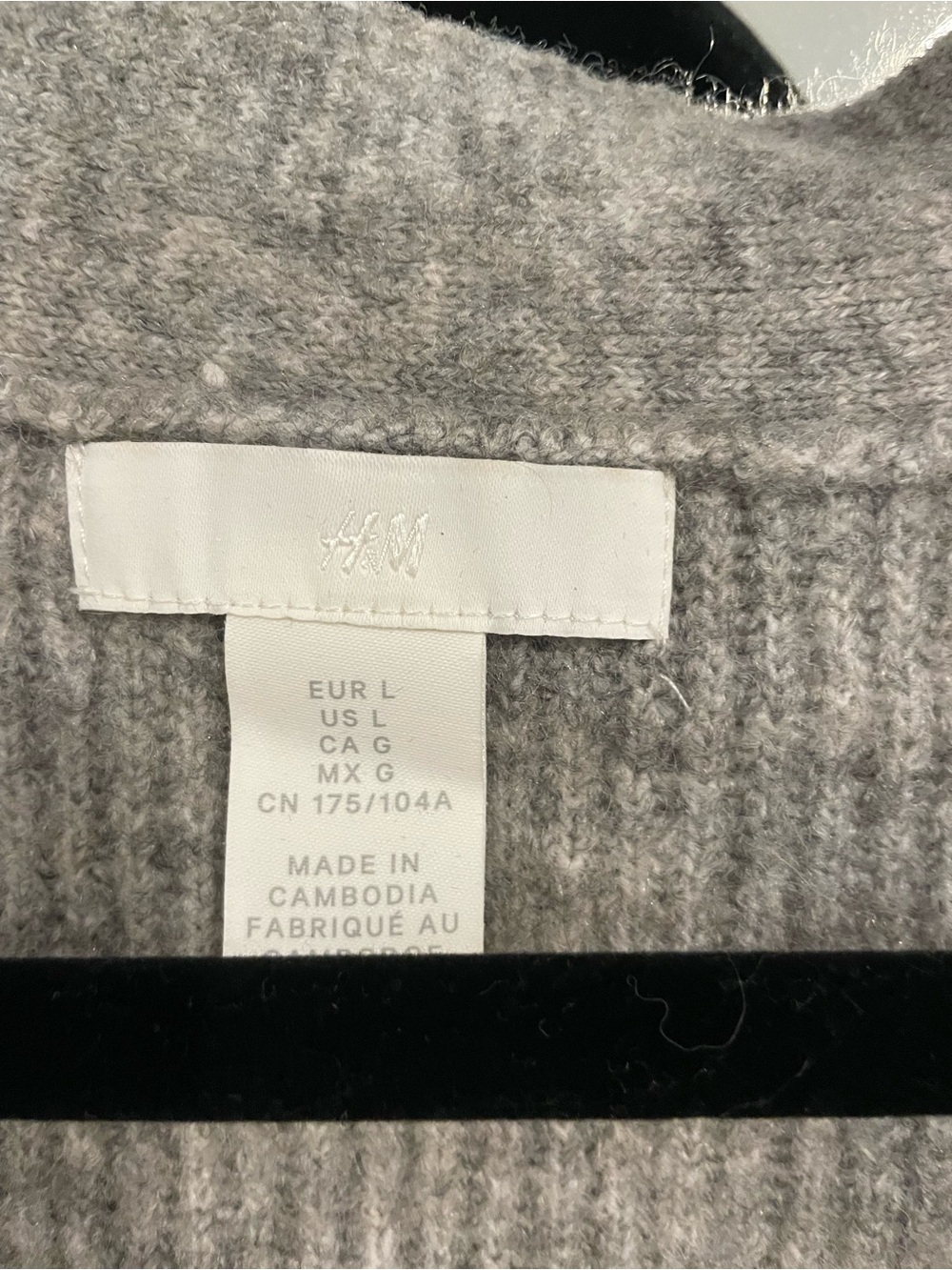 H&M Heather Gray Ribbed Button Front Cardigan - Picture 3 of 3